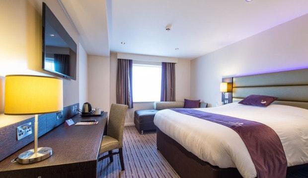 Premier Inn Isle Of Wight Sandown Шанклін Екстер'єр фото