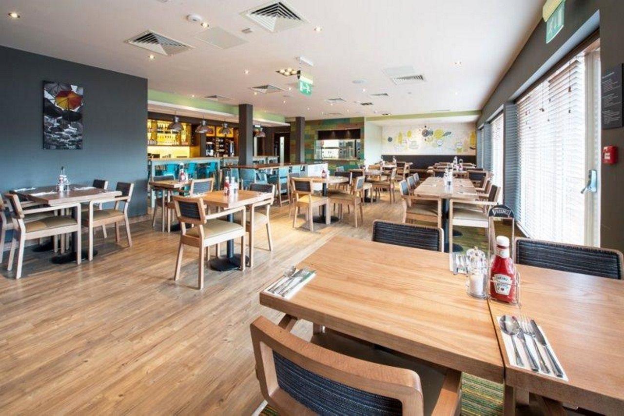 Premier Inn Isle Of Wight Sandown Шанклін Екстер'єр фото