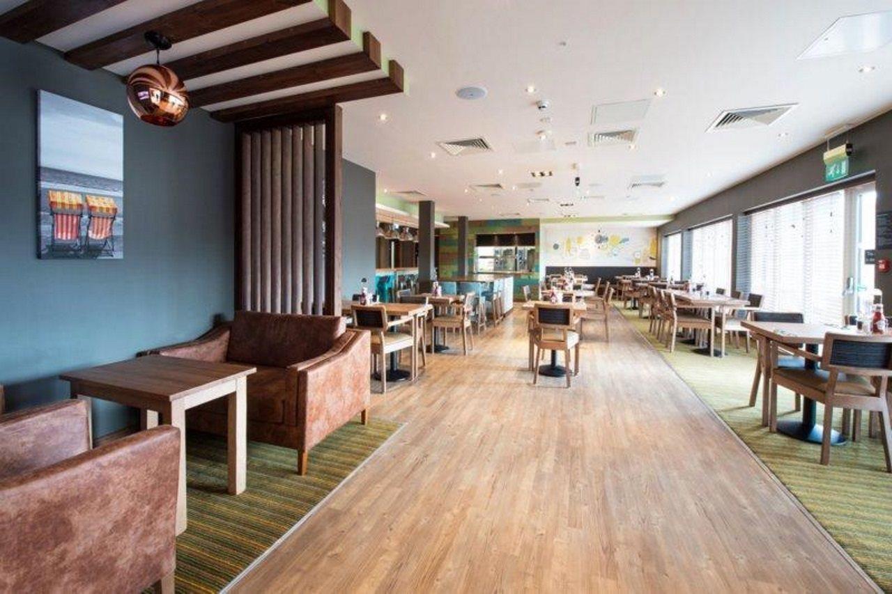 Premier Inn Isle Of Wight Sandown Шанклін Екстер'єр фото